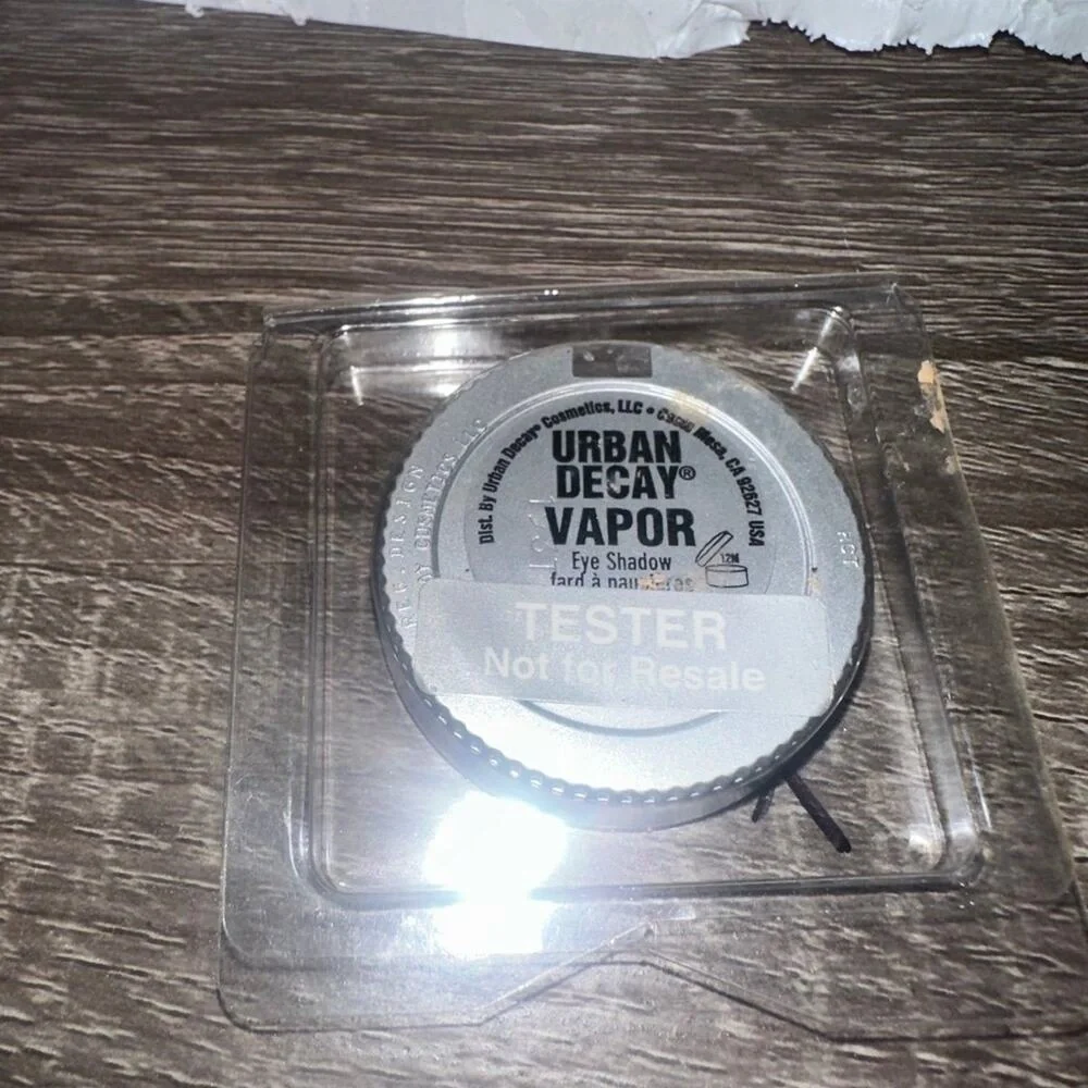 Urban Decay vapor Eye Shadow‎ RARE eyeshadow token